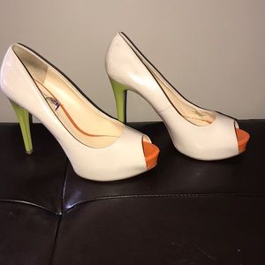 Guess platform heels